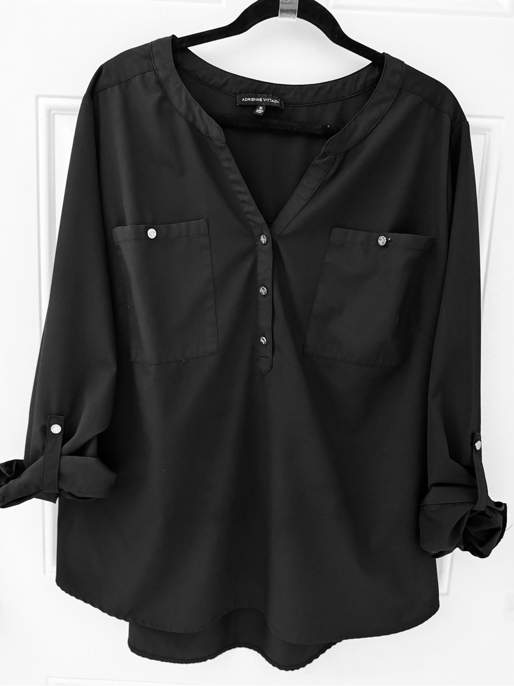 Adrienne Vittadini Black Button-Front Roll-Sleeve Tunic Blouse